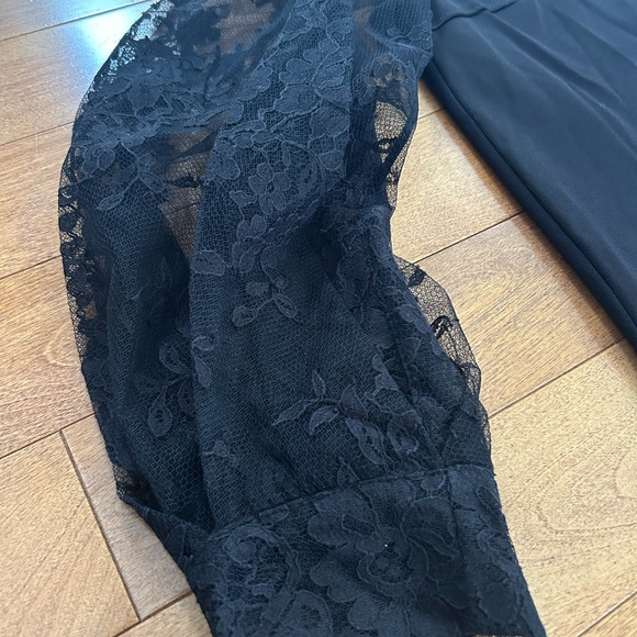 Givenchy XS & L Lace Sleeve Short Dress - Picture 3 of 9